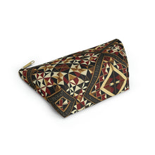 Load image into Gallery viewer, Grandma&#39;s Quilt Accessory Pouch w T-bottom
